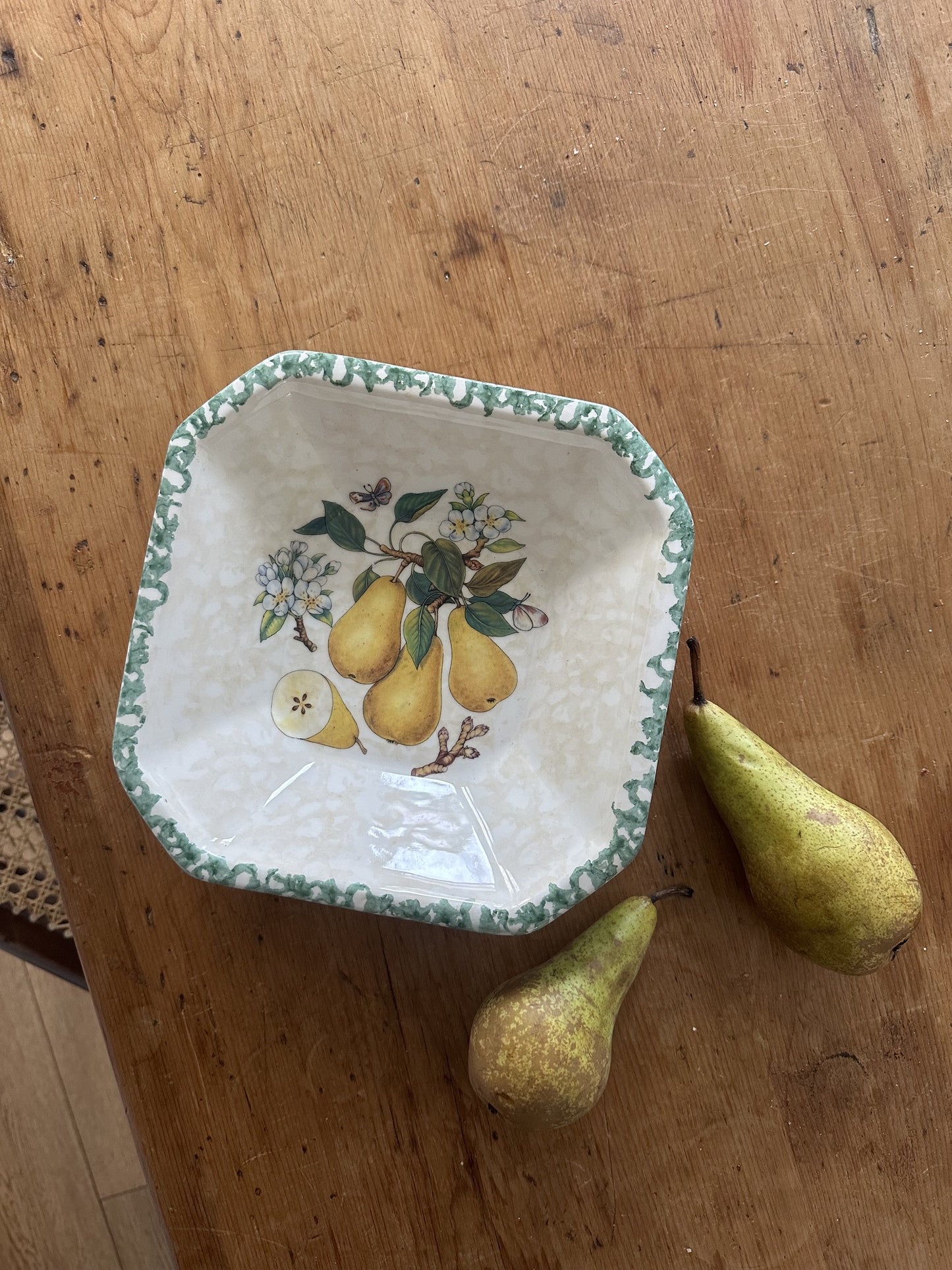 Italian (Due Torri DaDiva SA) Vintage Ceramic Octagonal Dish with Pears design